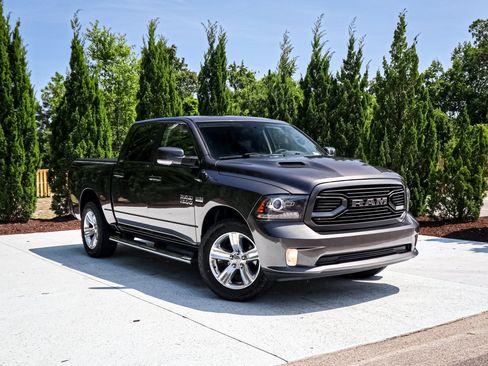 Used 2018 RAM 1500 Sport w/ Convenience Group AWD/4WD image 2