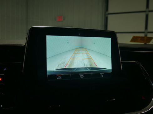 Used 2022 GMC Yukon AT4 w/ Max Trailering Package image 21