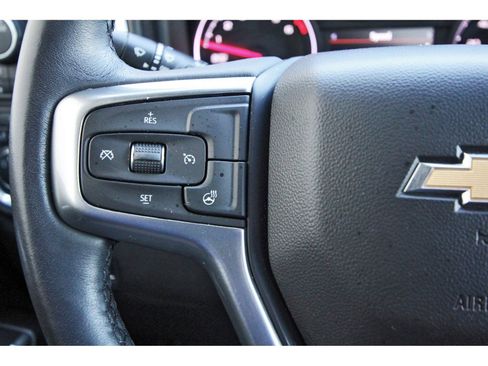 Used 2022 Chevrolet Silverado 1500 LT image 17