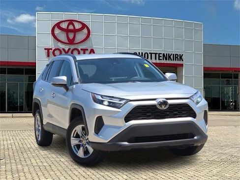 Used 2024 Toyota RAV4 XLE image 1