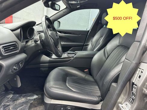 Used 2018 Maserati Levante AWD/4WD image 11