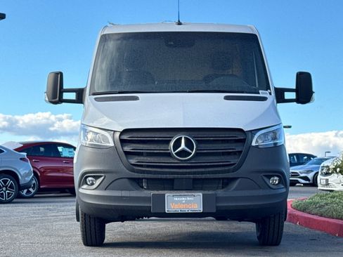 New 2024 Mercedes-Benz Sprinter 4500 image 8