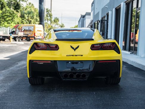 Used 2017 Chevrolet Corvette Stingray Coupe w/ 1LT RWD image 9