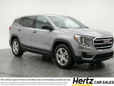 Used 2024 GMC Terrain SLE FWD image 1