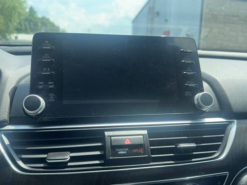 Used 2019 Honda Accord EX-L image 16