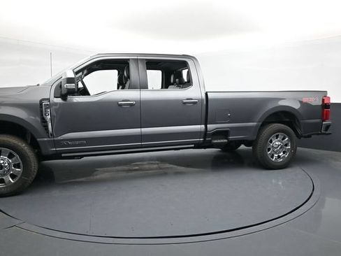 Used 2025 Ford F250 Lariat w/ Lariat Ultimate Package AWD/4WD image 4