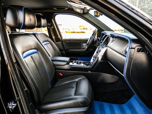 Used 2021 Rolls-Royce Cullinan image 35