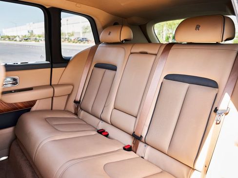 Used 2020 Rolls-Royce Cullinan AWD/4WD image 41