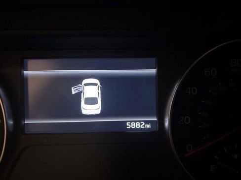 Certified 2024 Kia Forte GT-Line FWD image 13