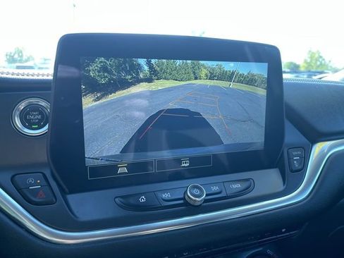 Used 2025 Chevrolet Blazer LT image 15