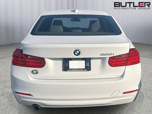 Used 2014 BMW 320i Sedan image 9