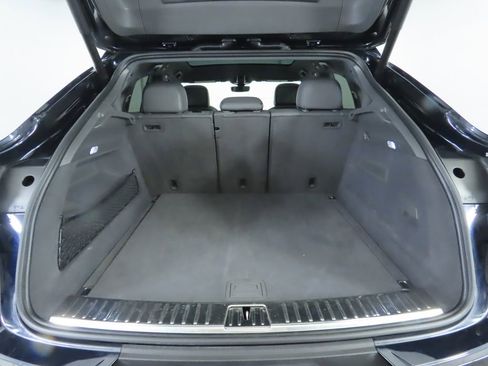 Used 2020 Porsche Cayenne image 29