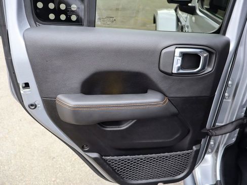 Used 2021 Jeep Gladiator Mojave image 35