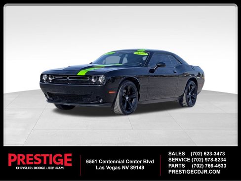 Used 2019 Dodge Challenger SXT w/ Plus Package image 1