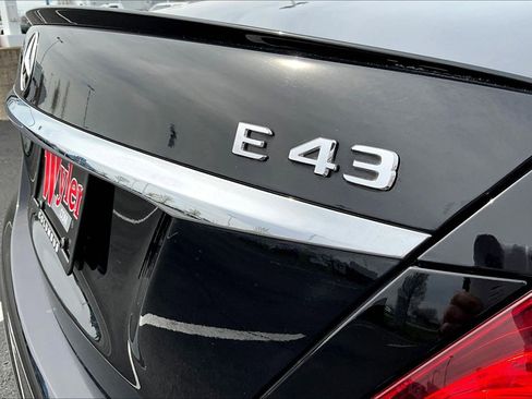 Used 2017 Mercedes-Benz E 43 AMG 4MATIC Sedan image 24