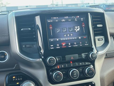 Used 2019 RAM 1500 Laramie image 21