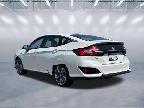 Used 2021 Honda Clarity Plug-In Hybrid image 4