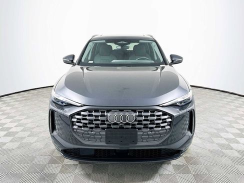 Certified 2025 Audi Q5 Premium Plus w/ Premium Plus image 2