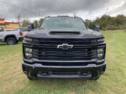 New 2025 Chevrolet Silverado 2500 Custom w/ Custom Value Package image 9