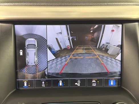 Used 2022 GMC Acadia Denali w/ Denali Ultimate Package image 29