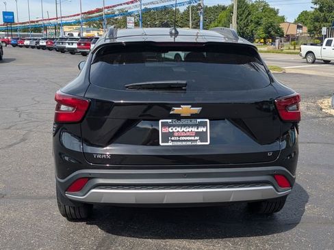 New 2026 Chevrolet Trax LT w/ Driver Confidence Package FWD image 6