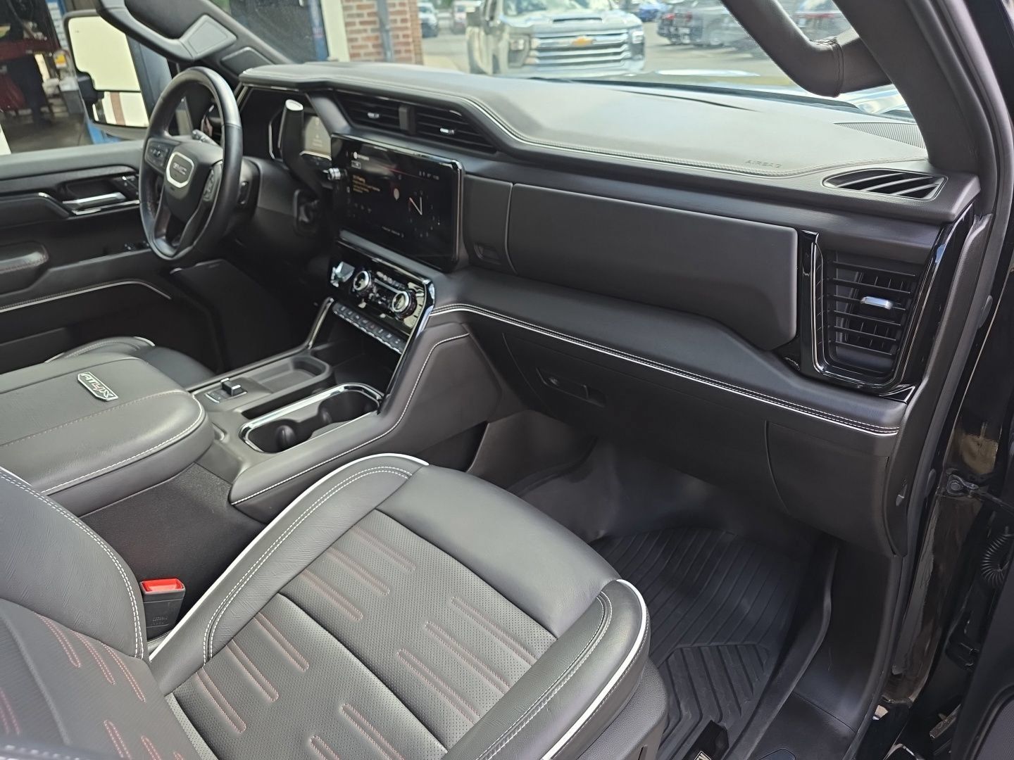 Used 2025 GMC Sierra 2500 AT4X w/ AT4X AEV Edition AWD/4WD image 29