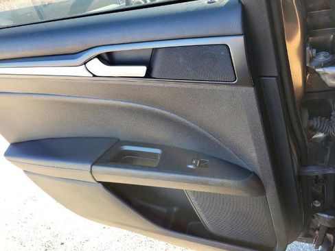 Certified 2018 Ford Fusion Energi Titanium image 13