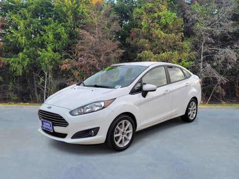 Used 2019 Ford Fiesta SE w/ Equipment Group 201A FWD image 1