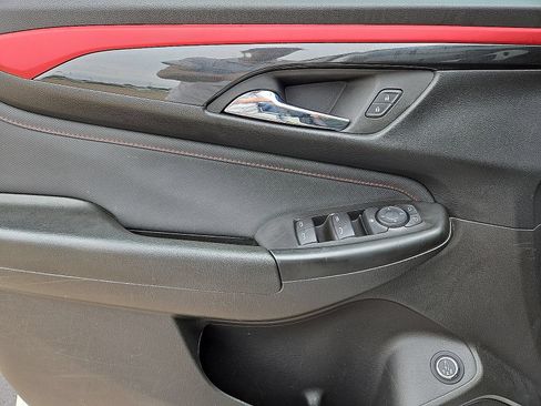 Used 2025 Chevrolet TrailBlazer RS w/ Convenience Package FWD image 21