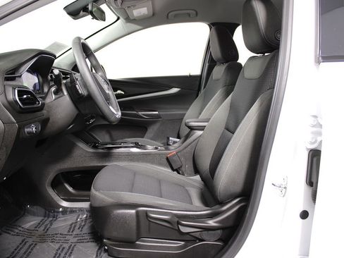 Used 2022 Chevrolet Bolt EUV LT image 8