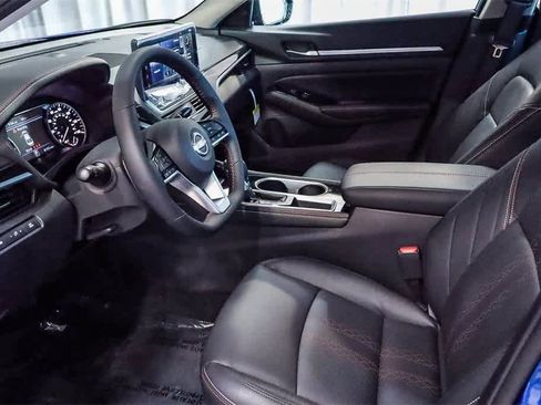 New 2025 Nissan Altima 2.5 SR w/ SR Premium Package image 18