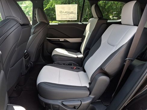 New 2026 Lexus TX 500h AWD image 5