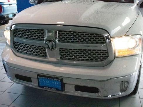 Used 2018 RAM 1500 Laramie image 27