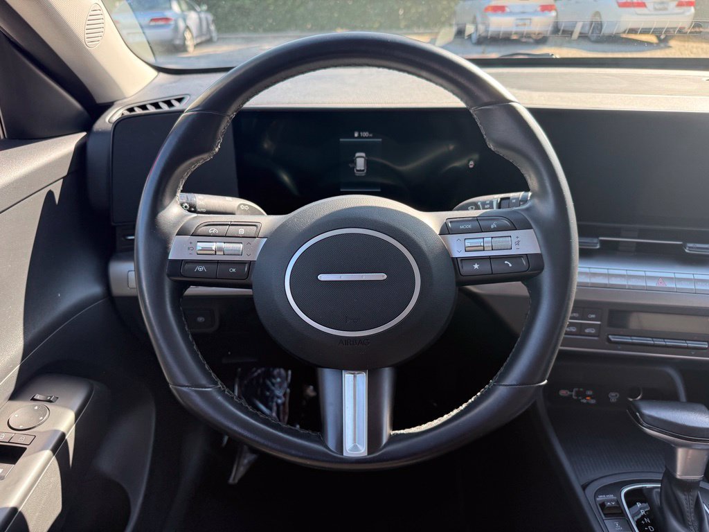 Used 2025 Hyundai Kona SEL AWD/4WD image 16