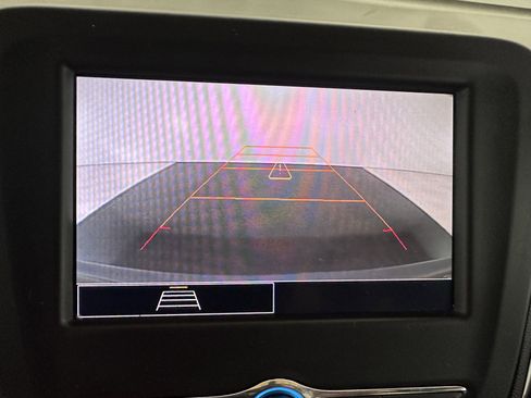 Used 2023 Chevrolet Equinox RS image 3