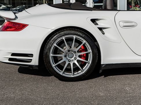 Used 2009 Porsche 911 Turbo image 15