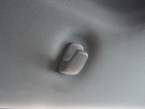 Used 2025 GMC Sierra 1500 SLT image 29