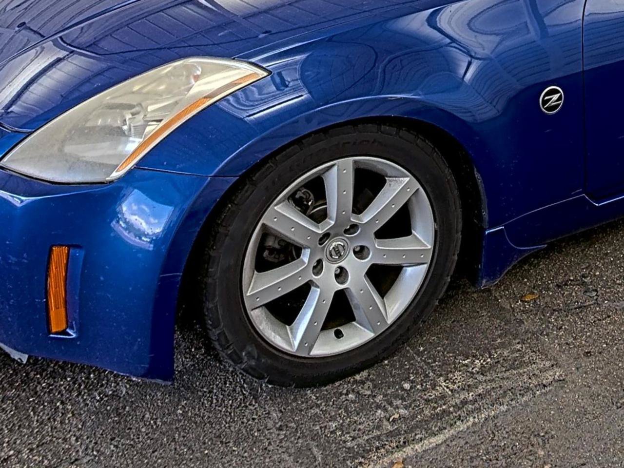 Used 2004 Nissan 350Z Touring w/ Aerodynamics Pkg RWD image 19