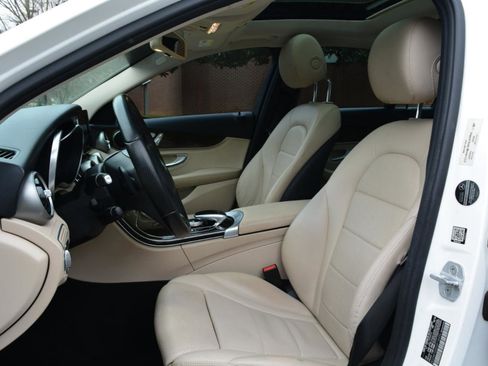 Used 2016 Mercedes-Benz C 300 4MATIC Sedan image 10