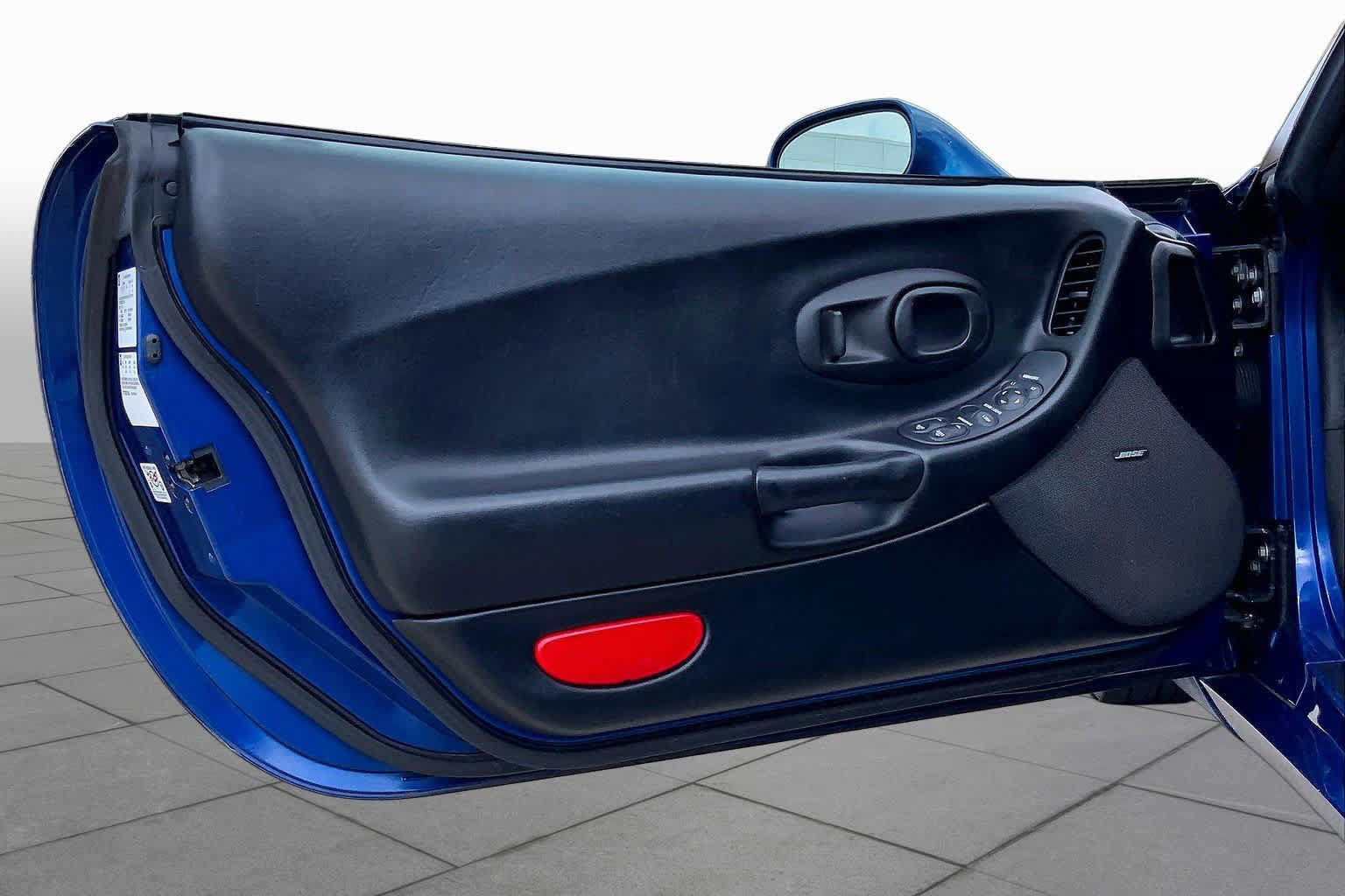 Used 2002 Chevrolet Corvette Coupe RWD image 17