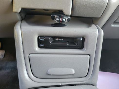 Used 2002 GMC Yukon SLE w/ Off-Road Suspension Pkg image 22