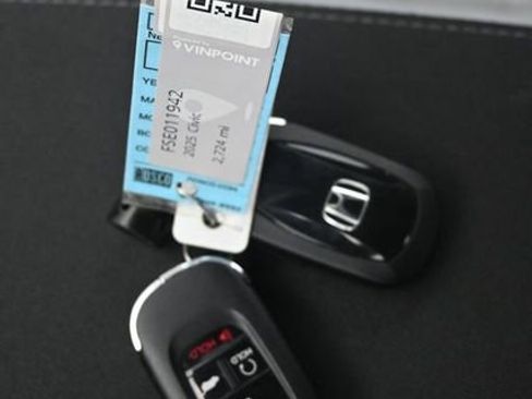 Certified 2025 Honda Civic Sport image 9