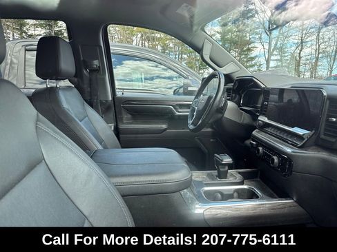 Used 2023 Chevrolet Silverado 1500 LTZ w/ Z71 Off-Road Package AWD/4WD image 3