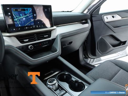 Used 2025 Ford Explorer Active image 23