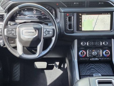 Used 2022 GMC Yukon Denali RWD image 27