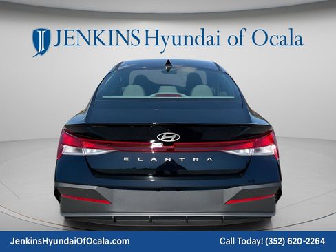 New 2026 Hyundai Elantra Sport FWD image 7