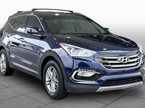 Used 2017 Hyundai Santa Fe Sport FWD image 2