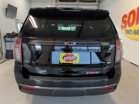 Used 2022 Chevrolet Tahoe RST w/ Luxury Package AWD/4WD image 4