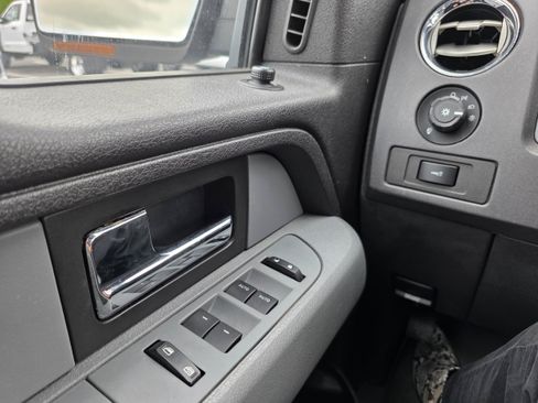 Used 2012 Ford F150 XLT w/ XLT Chrome Pkg AWD/4WD image 18