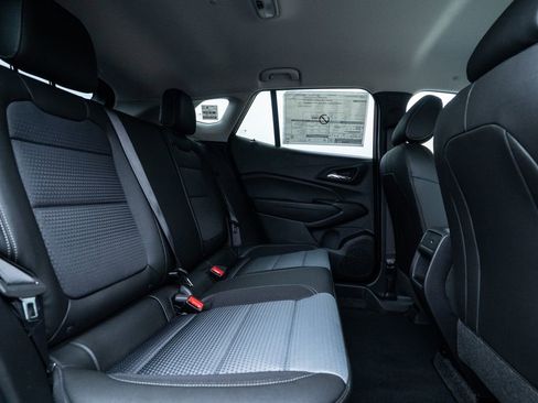 New 2026 Chevrolet Trax LT image 14